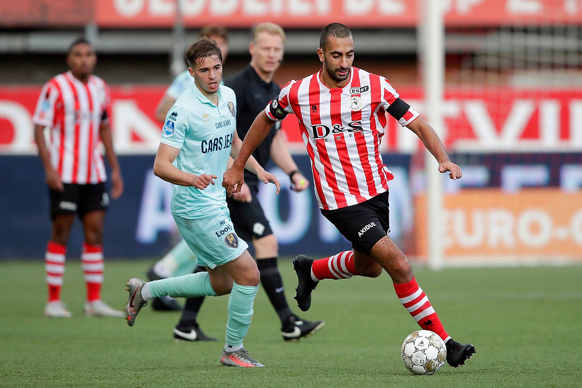 供相关背景 供相关背景