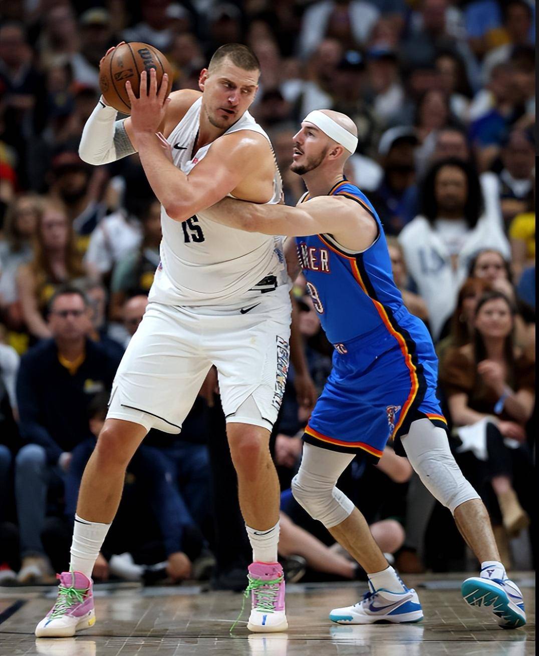 亚斯拉维亚 亚斯拉维亚